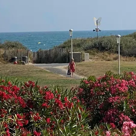 Apartament Cap D'Agde-T2 Cabine- 1Ere Ligne Plage Richelieu - Vue Mer *